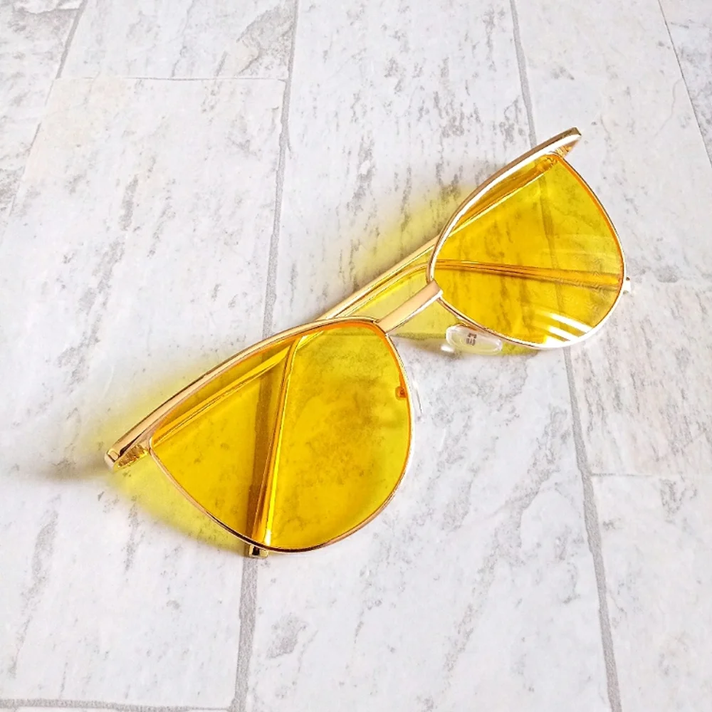 New Women's Fashion Polarized Sunglasses With UV Protection